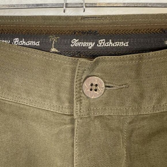 Tommy Bahama 100% Silk Men's Shorts Olive Green Flat Front Relax Size 40 - Picture 3 of 10